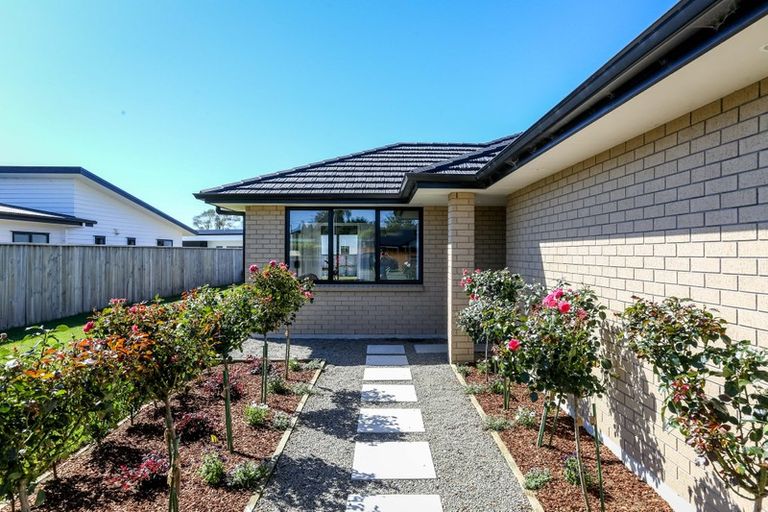 Photo of property in 23 Smith Street, Lepperton, New Plymouth, 4373
