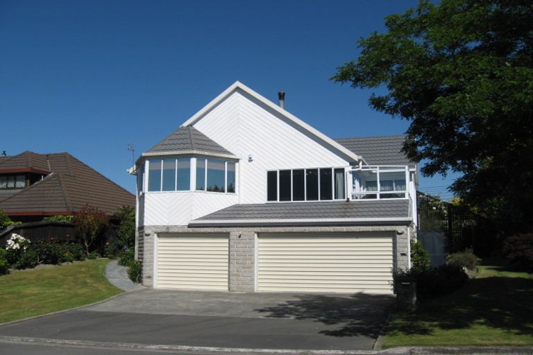 Photo of property in 4 Inglewood Place, Avonhead, Christchurch, 8042