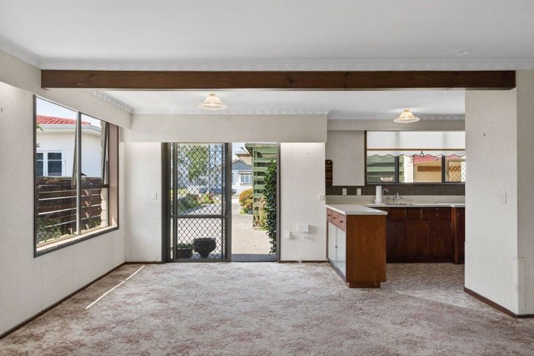 Photo of property in 9b Wellington Street, Te Hapara, Gisborne, 4010