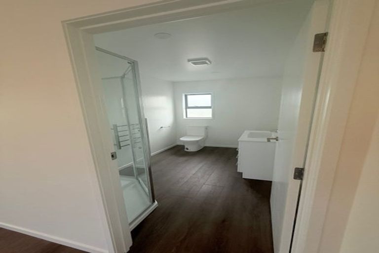 Photo of property in 128 Birkdale Road, Birkdale, Auckland, 0626