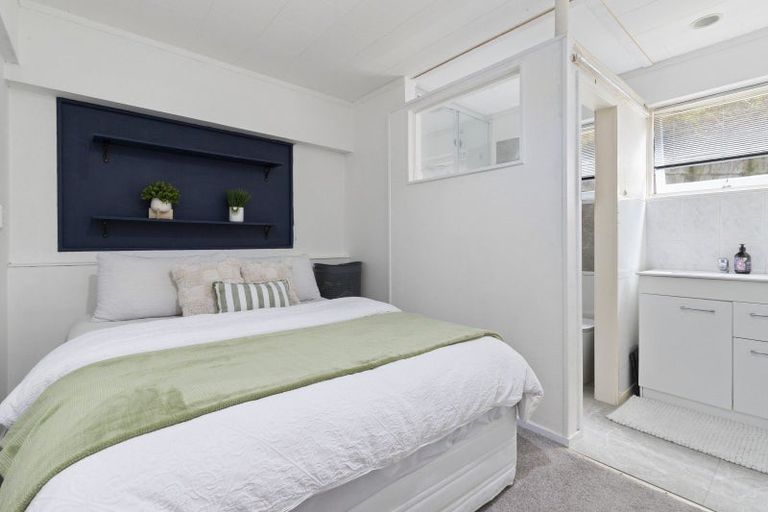 Photo of property in 8 Hamlet Place, Pukekohe, 2120