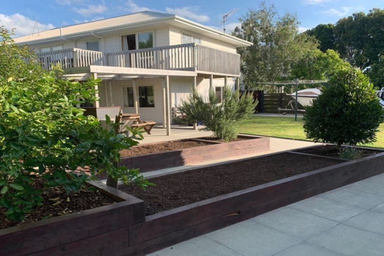 Photo of property in 81 Stevenson Road, Clarks Beach, 2122