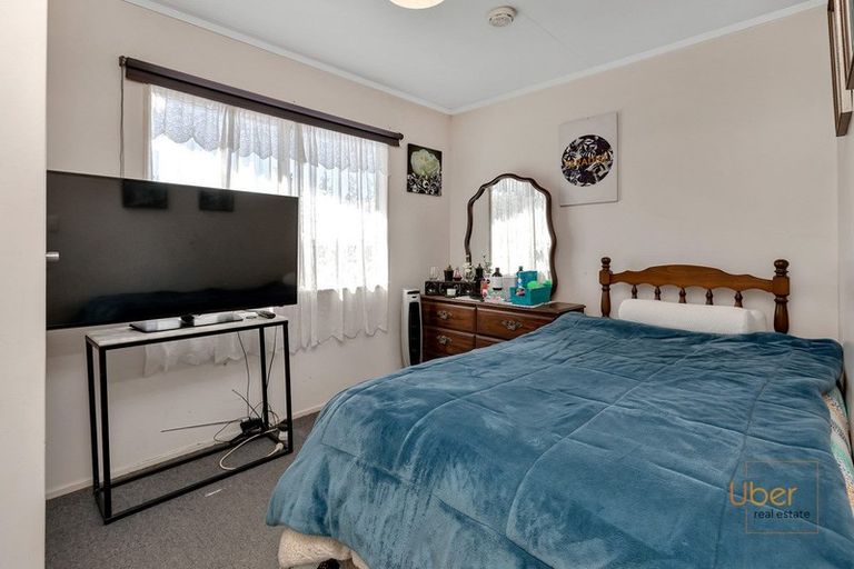 Photo of property in 136 George Street, Hikurangi, 0114