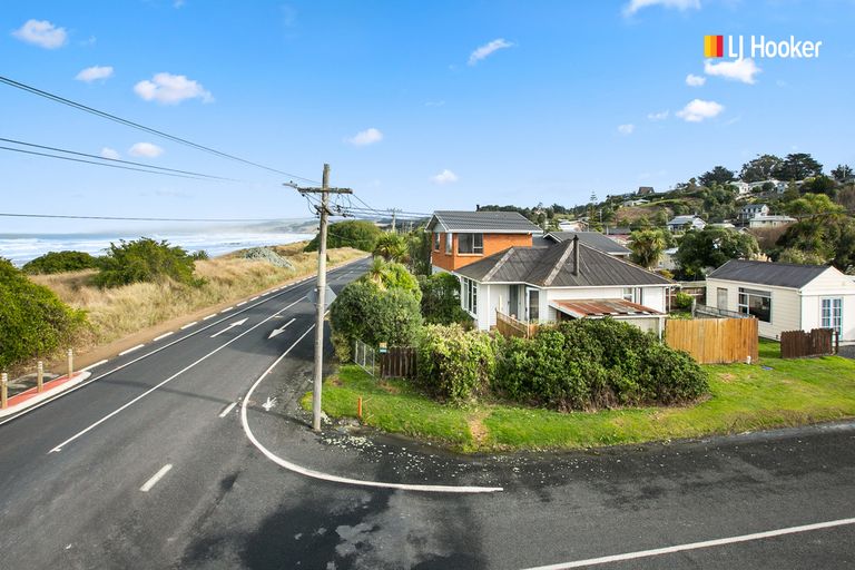 Photo of property in 1082 Brighton Road, Brighton, Dunedin, 9035