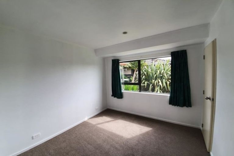 Photo of property in 10 O'sullivan Place, Waiuku, 2123