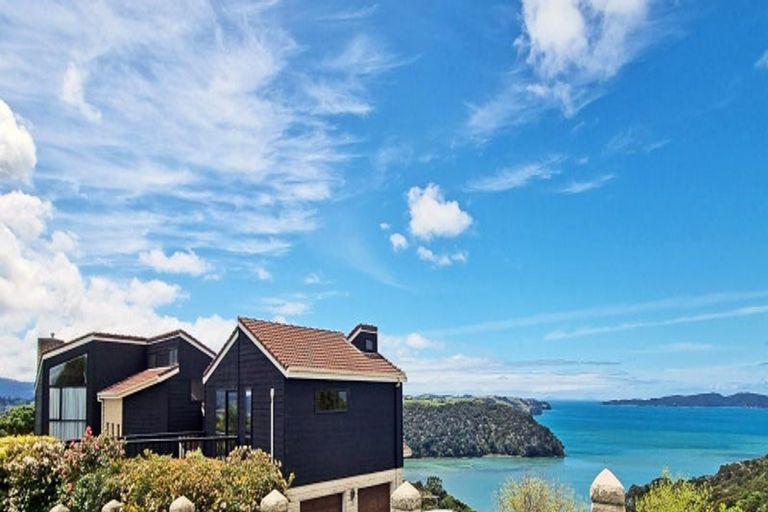 Photo of property in 4 Kotare Place, Sandspit, Warkworth, 0982