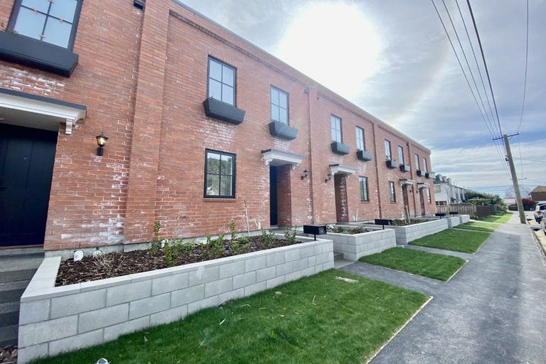 Photo of property in 4/25 Bunyan Street, Waltham, Christchurch, 8023