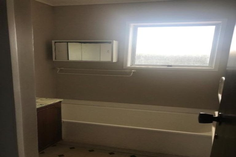 Photo of property in 5 Cypress Crescent, Pukete, Hamilton, 3200