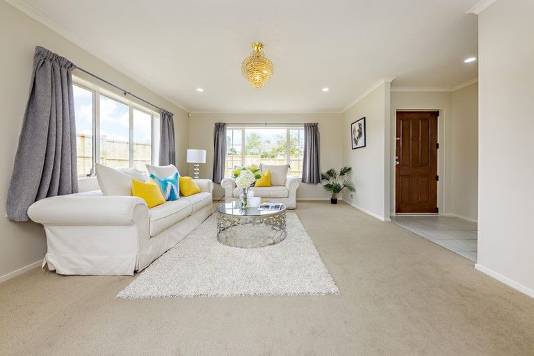 Photo of property in 12 Ironstone Place, Randwick Park, Auckland, 2105