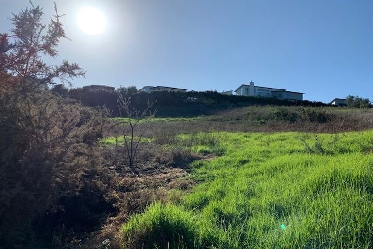 Photo of property in 30 Schopolo Place, Schnapper Rock, Auckland, 0632