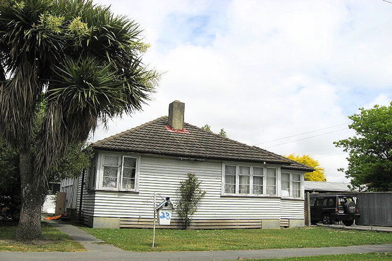 Photo of property in 23 Bateman Avenue, Bryndwr, Christchurch, 8053