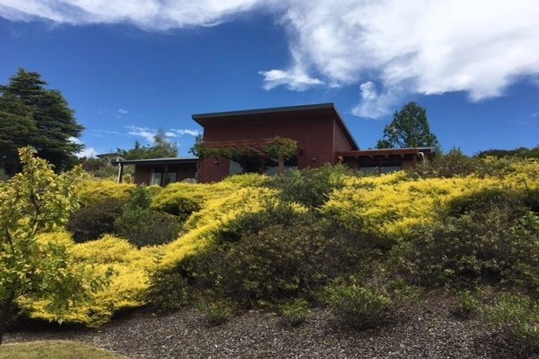 Photo of property in 382 Old Coach Road, Upper Moutere, 7173