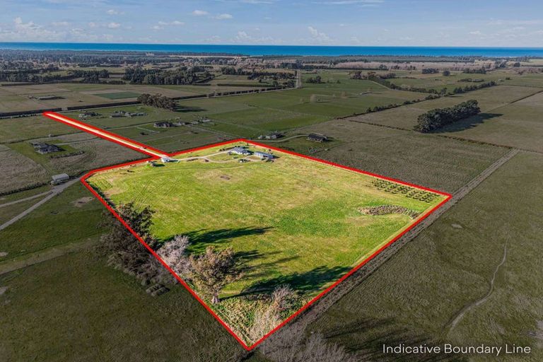 Photo of property in 14 Greyfern Lane, Sefton, Amberley, 7481