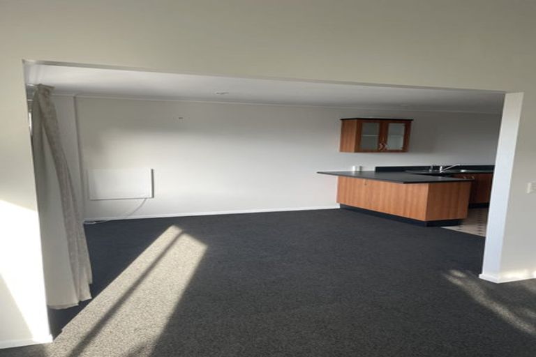 Photo of property in 17 Sirsi Terrace, Broadmeadows, Wellington, 6035