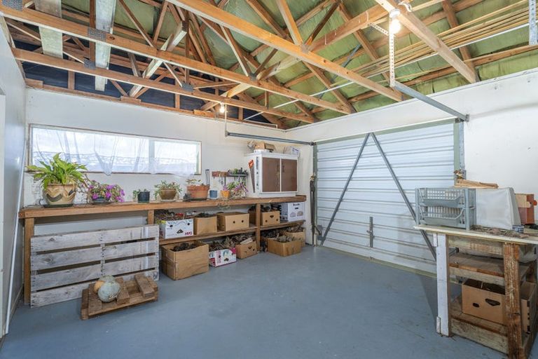 Photo of property in 16 Meadow Drive, Whitianga, 3510