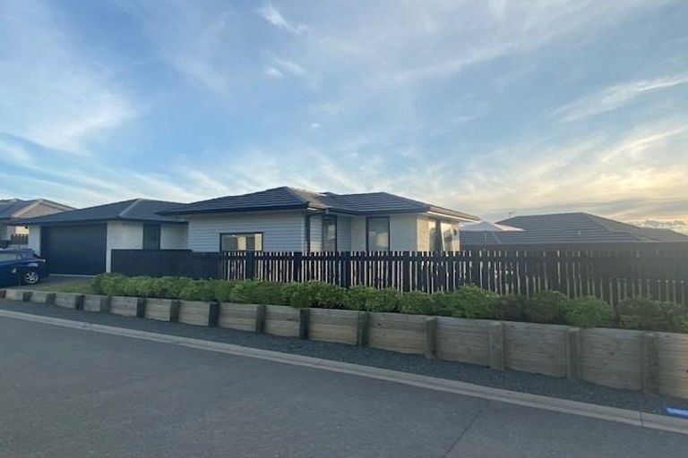 Photo of property in 4 Shea Lane, Pyes Pa, Tauranga, 3112