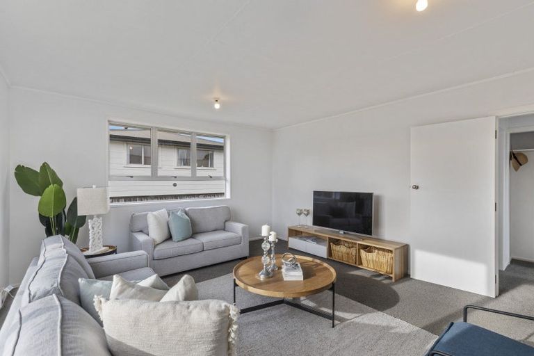 Photo of property in 19 Rangitake Drive, Spotswood, New Plymouth, 4310