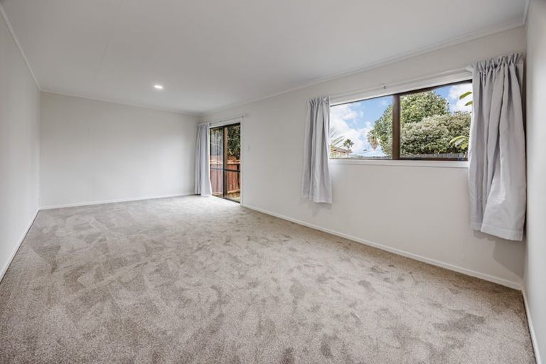 Photo of property in 53 Burundi Avenue, Clendon Park, Auckland, 2103