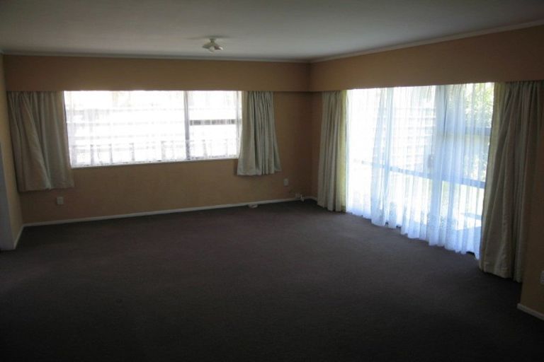 Photo of property in 1 Olympic Court, Palmerston North, 4410