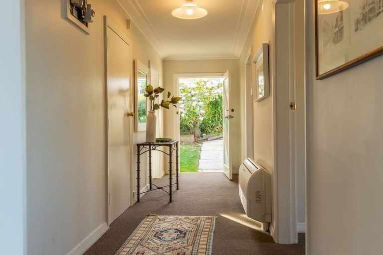 Photo of property in 157 Easther Crescent, Kew, Dunedin, 9012