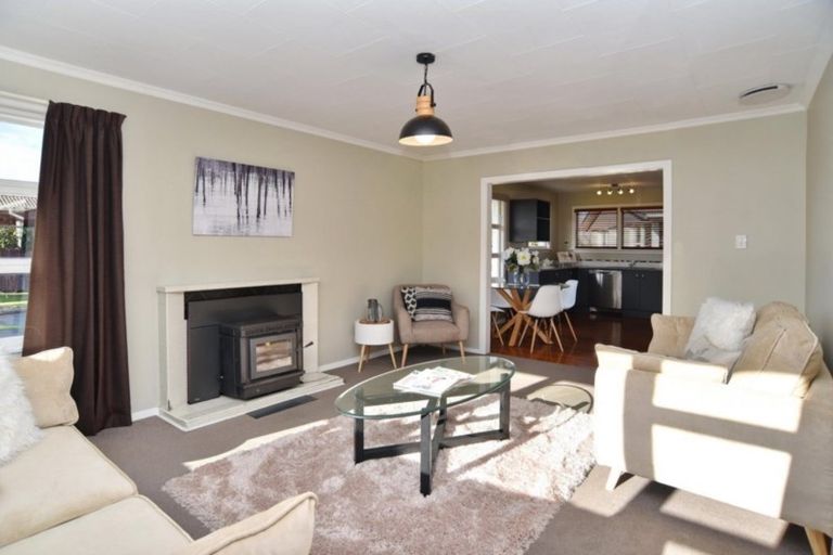Photo of property in 230 Grimseys Road, Redwood, Christchurch, 8051