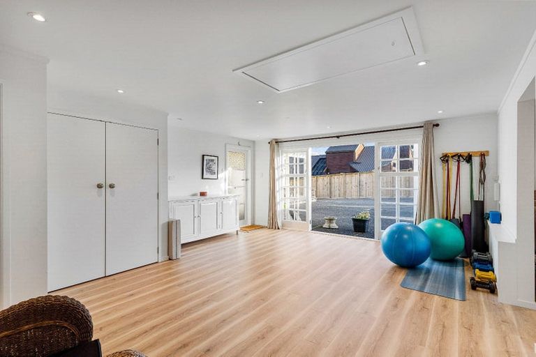 Photo of property in 73 Norwood Road, Bayswater, Auckland, 0622