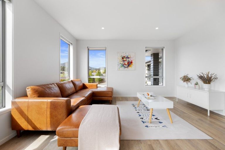 Photo of property in 36 Botanical Heights Drive, Waipahihi, Taupo, 3330