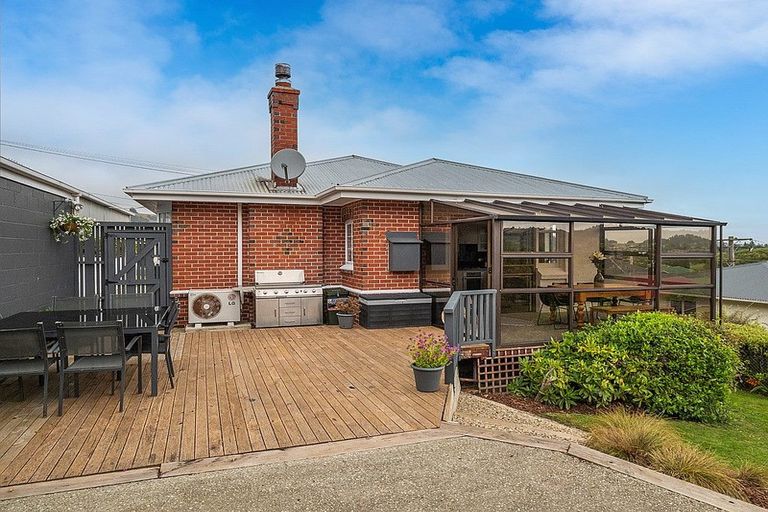 Photo of property in 2 Thomson Street, Green Island, Dunedin, 9018