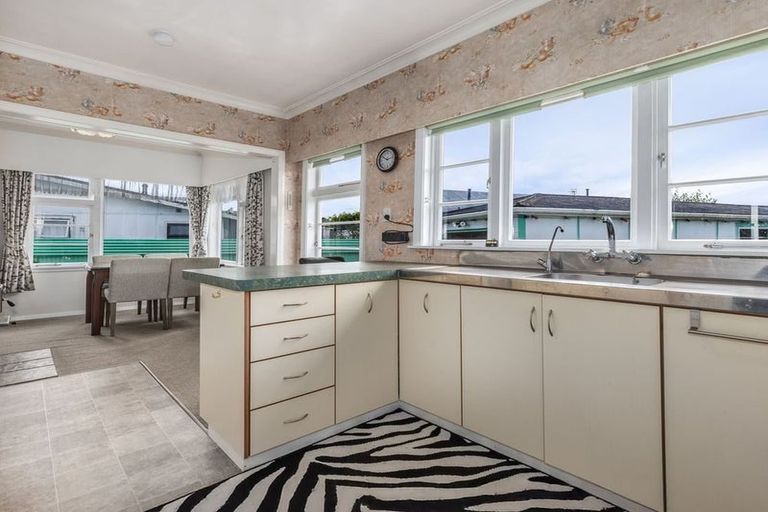 Photo of property in 46 George Street, Levin, 5510