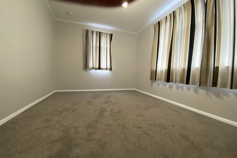 Photo of property in 1068 High Street, Avalon, Lower Hutt, 5011