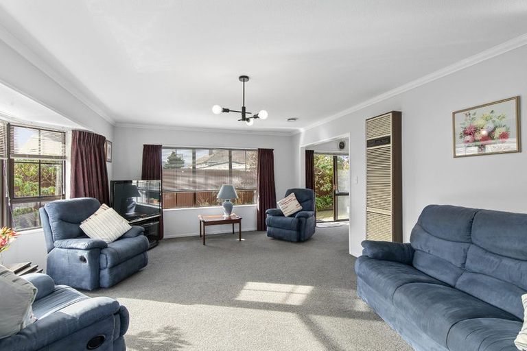 Photo of property in 7b Foster Street, Taita, Lower Hutt, 5011