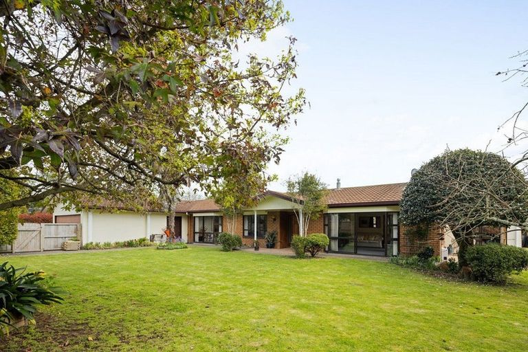 Photo of property in 251 Shakespeare Street, Leamington, Cambridge, 3432