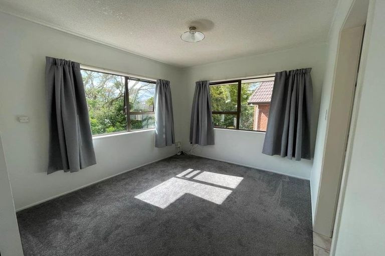 Photo of property in 1/17 Weetman Drive, Browns Bay, Auckland, 0630