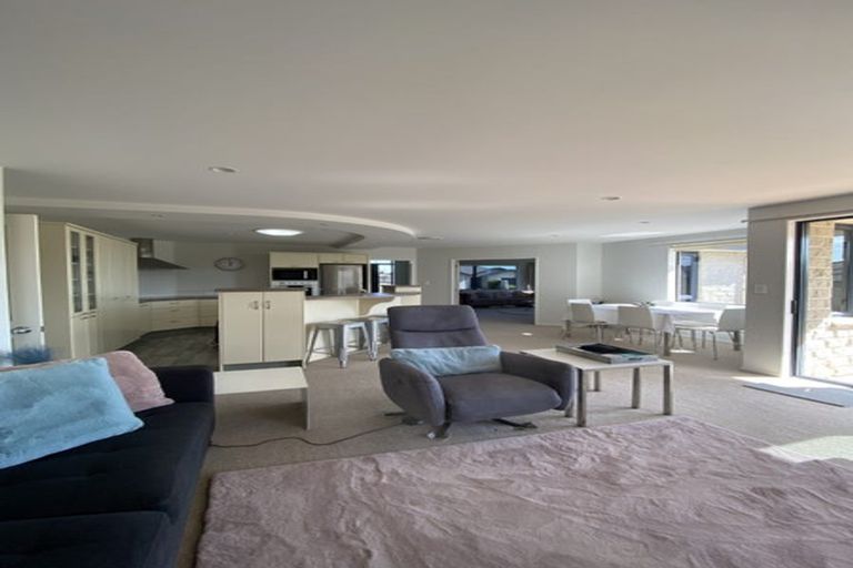Photo of property in 10 Amner Place, Havelock North, 4130