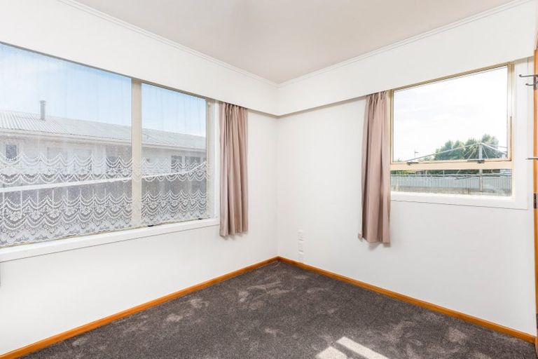 Photo of property in 24 Dalesford Street, Silverdale, Hamilton, 3216