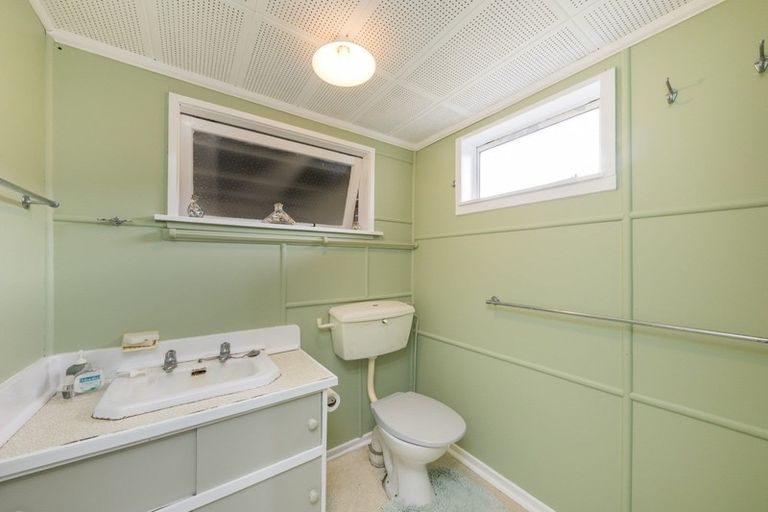 Photo of property in 670 Waitarere Beach Road, Waitarere Beach, Levin, 5510