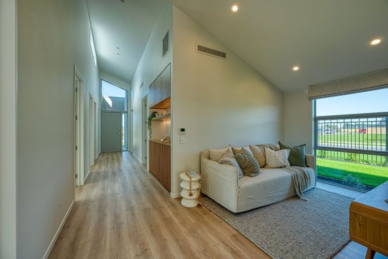 Photo of property in 13 Finstock Way, Rolleston, 7614