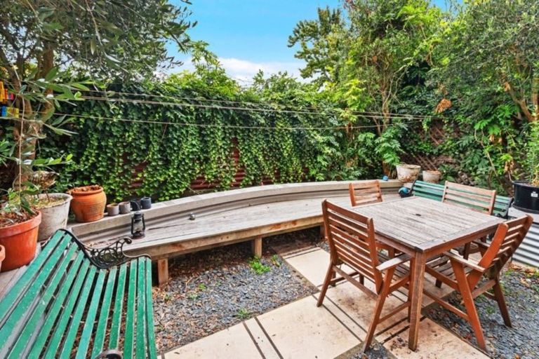 Photo of property in 4/16 Rhodes Street, Merivale, Christchurch, 8014