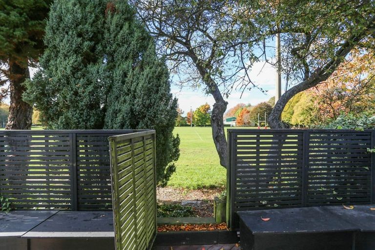 Photo of property in 2/2a Medbury Terrace, Fendalton, Christchurch, 8041