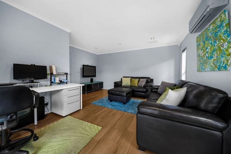 Photo of property in 8 Canmore Street, Pokeno, 2402