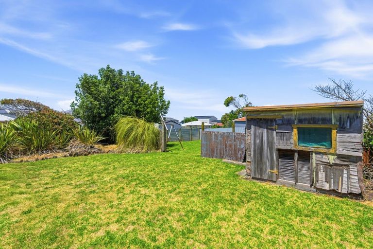 Photo of property in 51 Hinau Street, Castlecliff, Whanganui, 4501