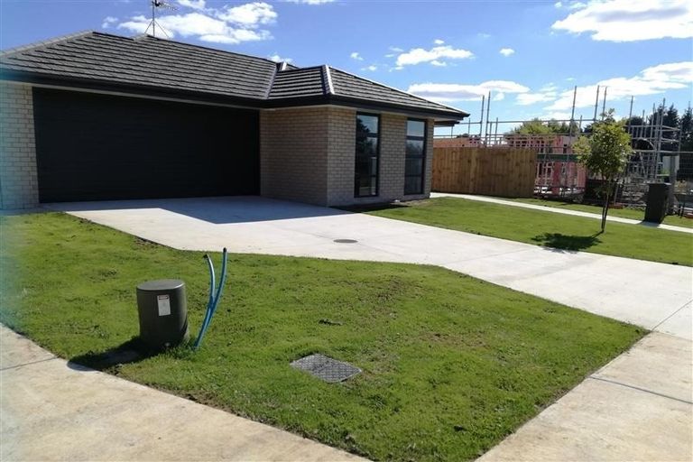 Photo of property in 32 Regis Park Drive, Pukekohe, 2120
