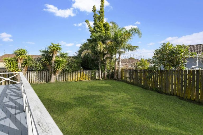 Photo of property in 81 Santiago Crescent, Unsworth Heights, Auckland, 0632