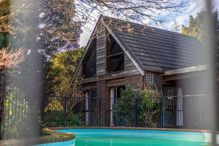 Photo of property in 14 Ngarara Road, Waikanae, 5036