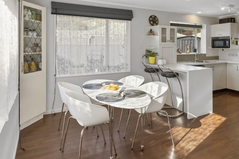 Photo of property in 9 Vining Crescent, Stoke, Nelson, 7011