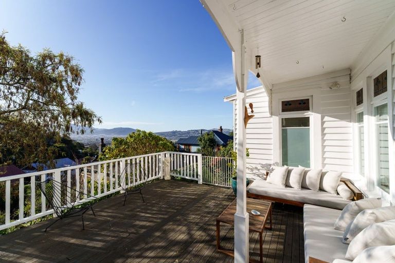 Photo of property in 114 Cliffs Road, Saint Clair, Dunedin, 9012