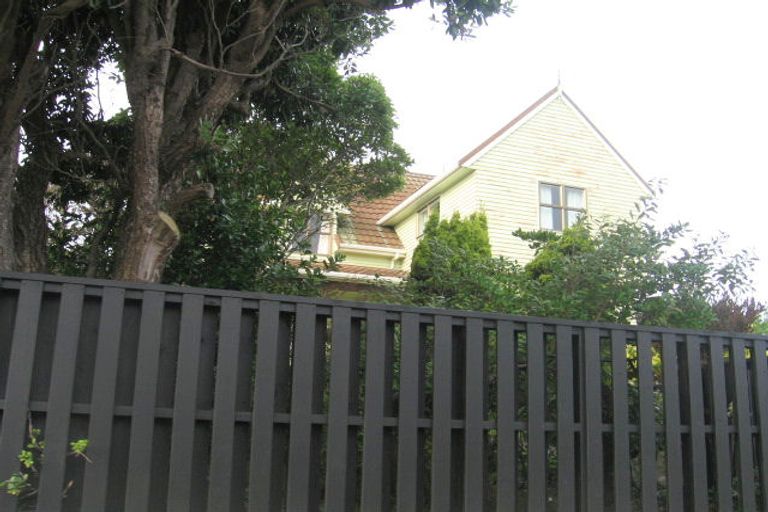 Photo of property in 46 Mana Esplanade, Paremata, Porirua, 5026