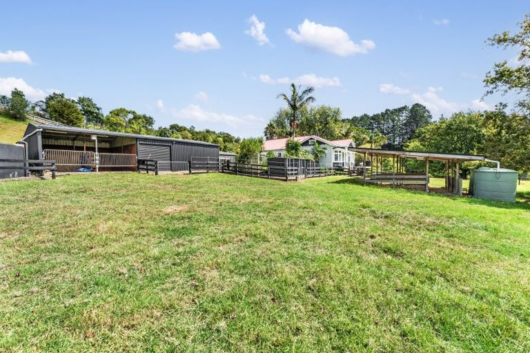 Photo of property in 1539 State Highway 16, Helensville, 0875