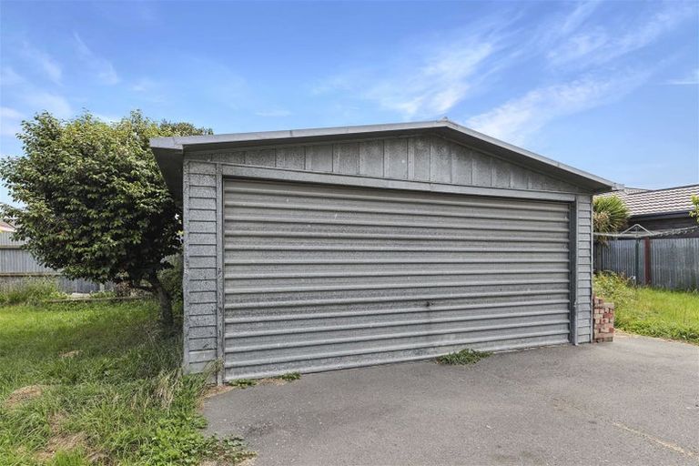 Photo of property in 15 Smitheram Street, Allenton, Ashburton, 7700