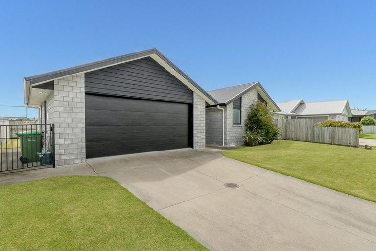 Photo of property in 67 Goodwin Crescent, Pyes Pa, Tauranga, 3112